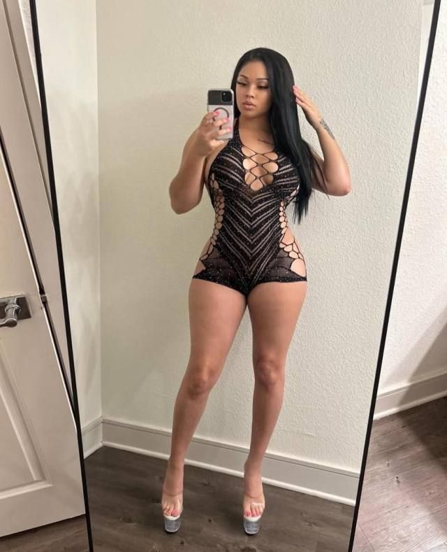 Sweet clean and I squirt a lot sweetie, Text me on +1 (720) 720-0407💓hot sexy girl ready 4 u biggest tits ever💦🍑 💋 sexy fun💋👅 - Image 2